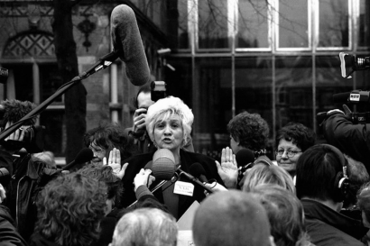 Annie Verdoold speaks to protesters in The Hague in 1997, as one of the leaders of the National Action Committee for Drug Nuisances.